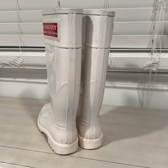 White Burberry Rain Boots - Picture 5 of 9